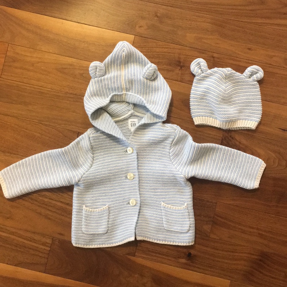 Baby gap 3-6 garther knitted